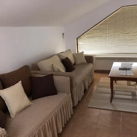 Villa Rocky بيت ضيافة *
